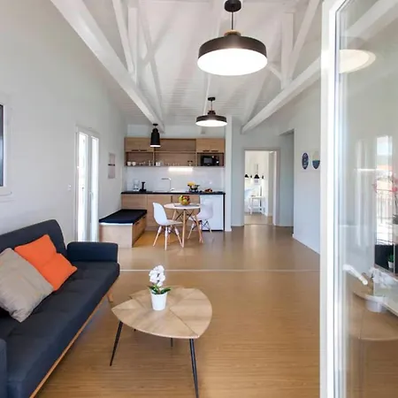 Shiramar Bay Apartament *